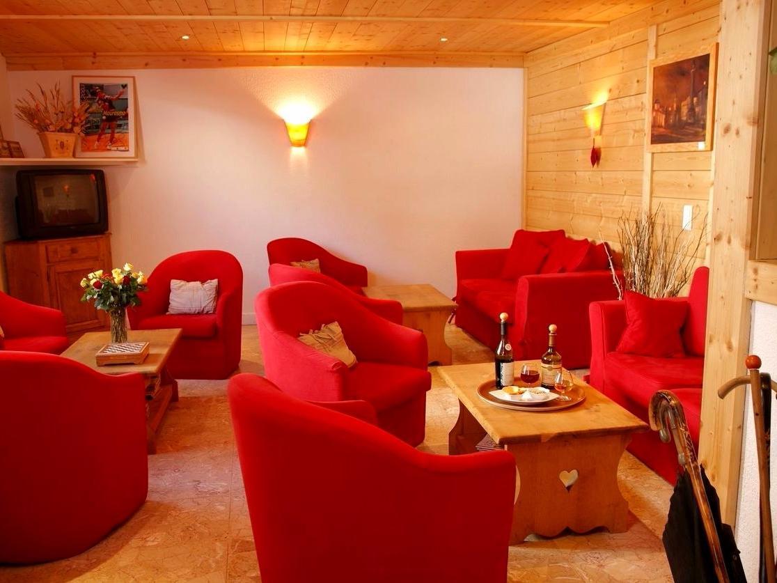 Logis Les Arobiers Hotel Lamoura Eksteriør billede