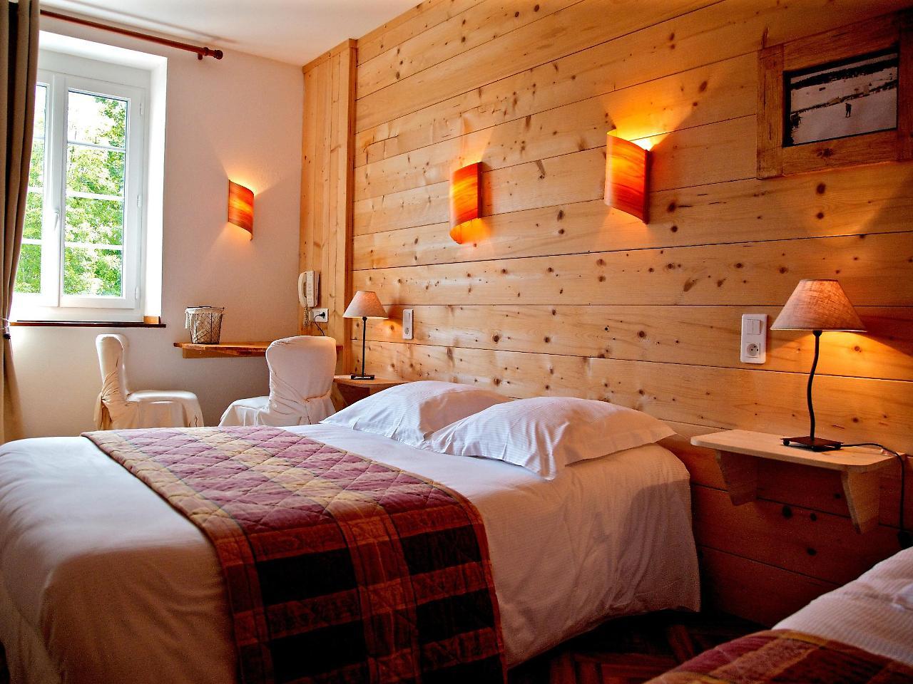 Logis Les Arobiers Hotel Lamoura Eksteriør billede